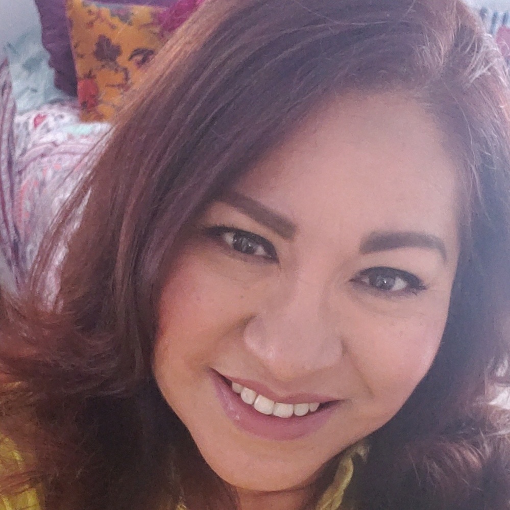 Meet your Posher, Yvette